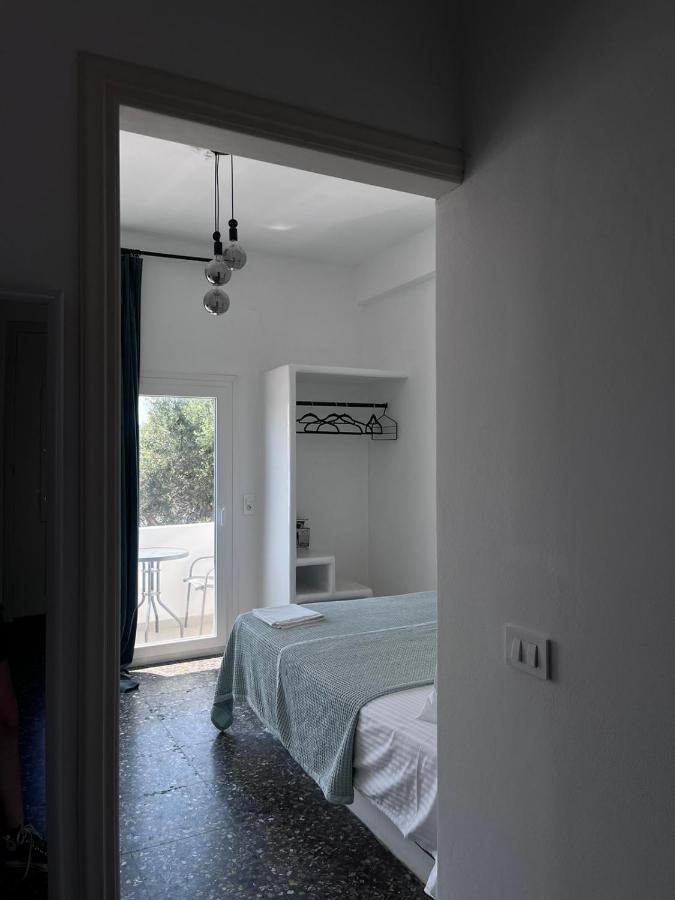 Suite Diminutif L Adamantas  Exterior foto